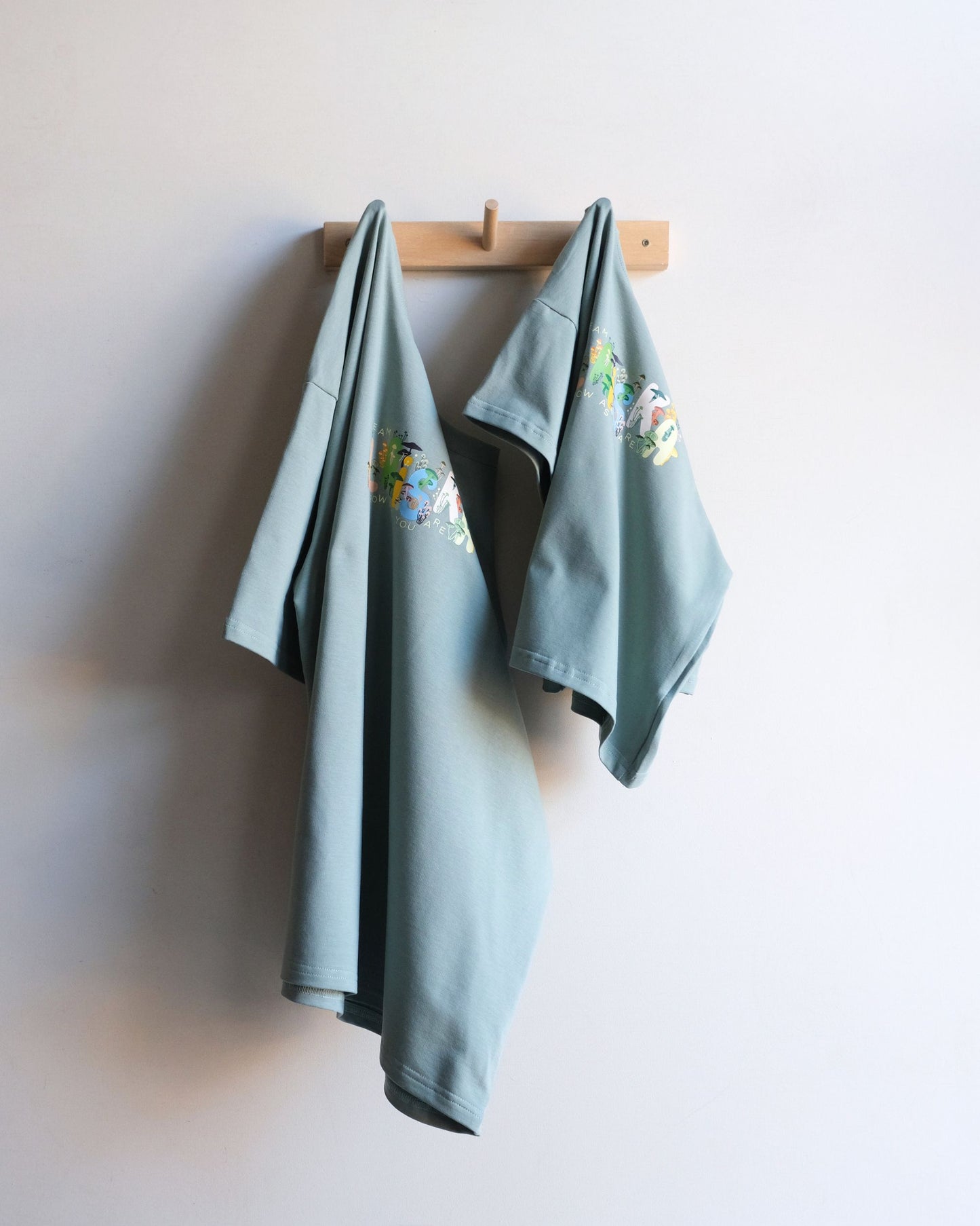 ADULT TEAM LAISKA TEE